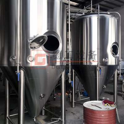 Beer fermentation system glycol jackted for cooling with conical bottom stainless steel fermenter
