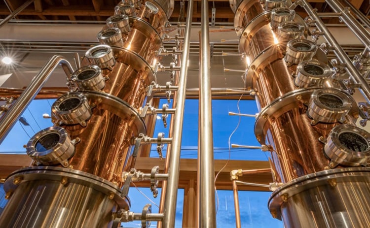 shine-distillery-and-grill-min