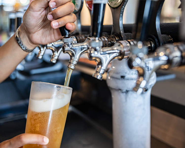 Why Does Draft Beer Taste Better?