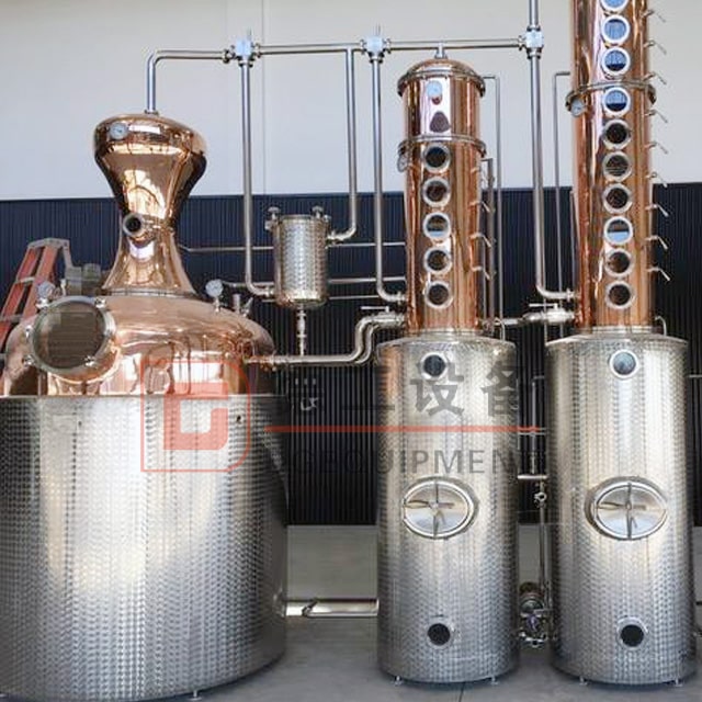 300L Copper / Stainless Steel Distillation Equipment Electric Heating Affordable Distiller Online for Sale