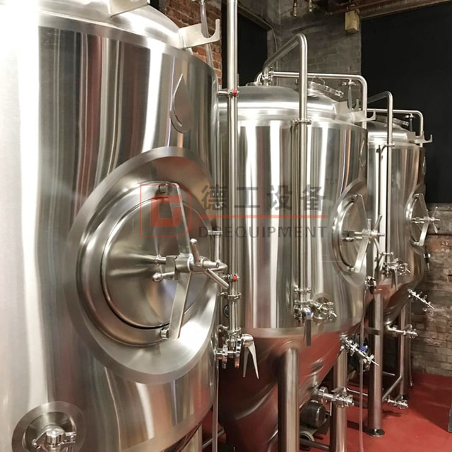 International Superior Quality 1000L Customized Combined Steam Heated Brewery Equipment with Beer Brewhouse Tanks