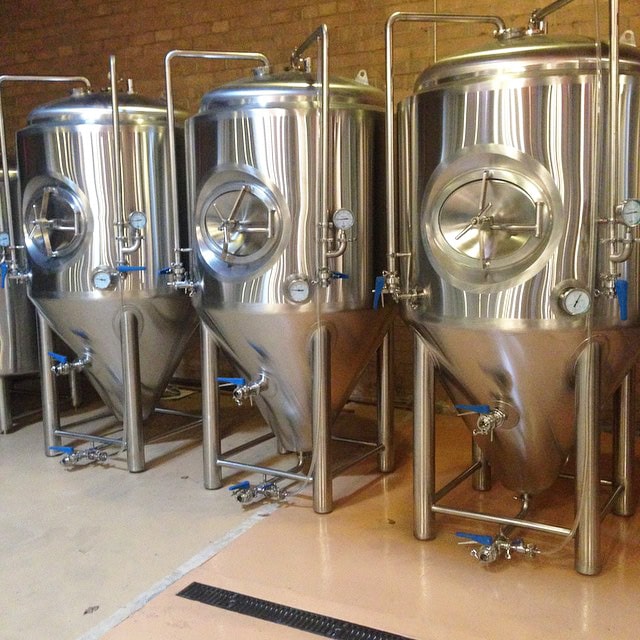 5BBL 10BBL Brewpub Used Micro Brewery Equipment Electric Free Combined Small Beer Brewing System 