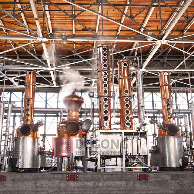 DEGONG 500L Complete Copper Vodka Column Distillation Equipment System for Sale