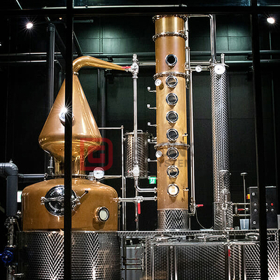 500L-5000L Copper Vodka Distiller Gin Distillation Equipment DEGONG Manufacturer