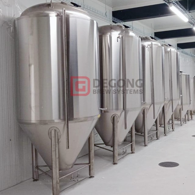 A set of grape vodka production line copper material 1000L distillery equipment