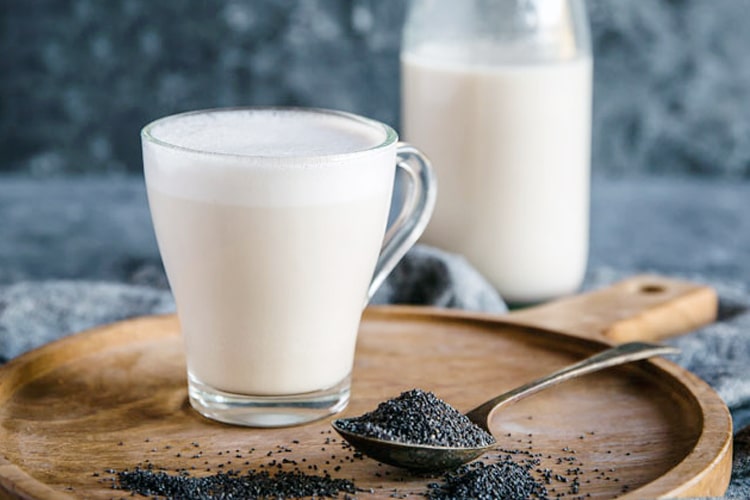 750 文章8 Poppy milk-min