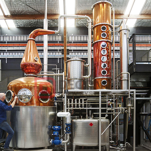 1000L Vodka Distillation Equipment Copper Distillery Column Still Alcohol Distilling Machine