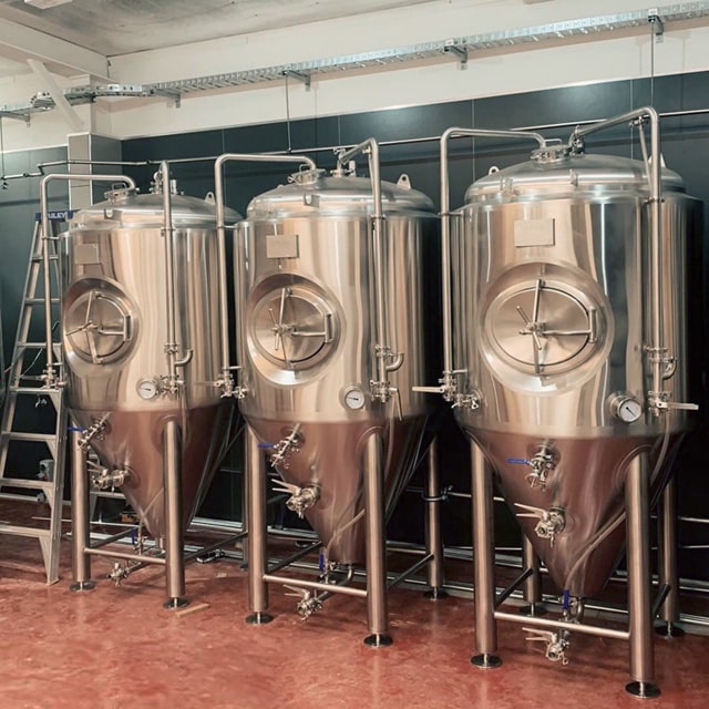 10 BBL Double Layer Stainless Steel 304 Conical Dimple Jacket Isobaric Beer Fermenting System for Sale 