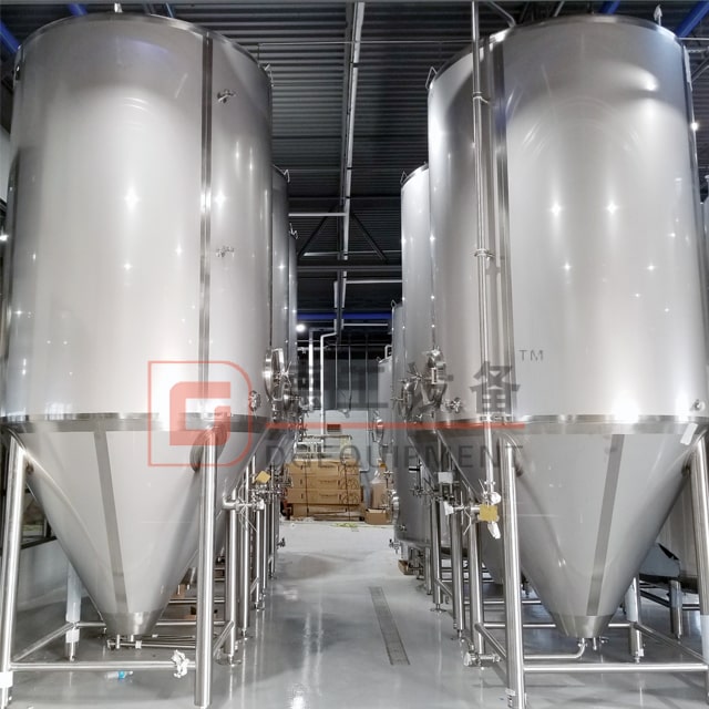 Stainless Steel 304 15hl Beer Brewhouse Fermenters BBT with Steam Heating for Sale