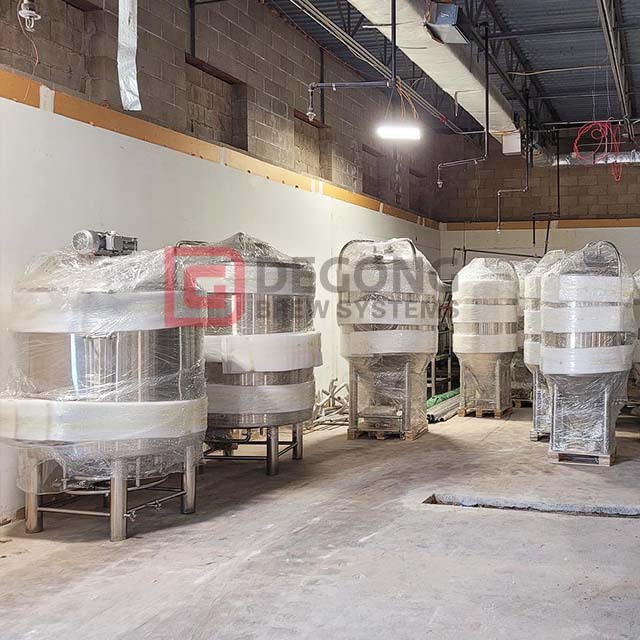 5 BBL Unitank Conical Fermentation Tank Stainless Steel Jacketed Fermenting Vessel for Sale